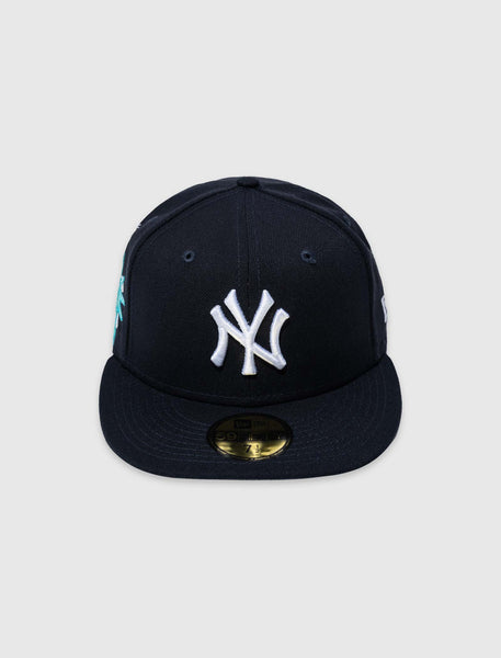 New Era New York Yankees NYC Icons Black and Pink Edition 59Fifty Fitted  Cap