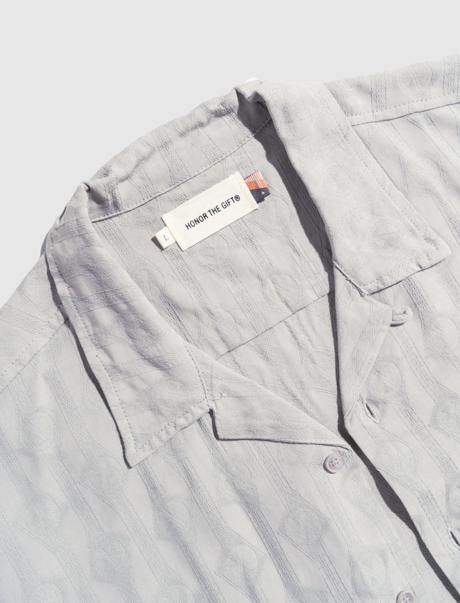 Honor the Gift Jazz Jacquard S/S Button Up Grey – AWOL